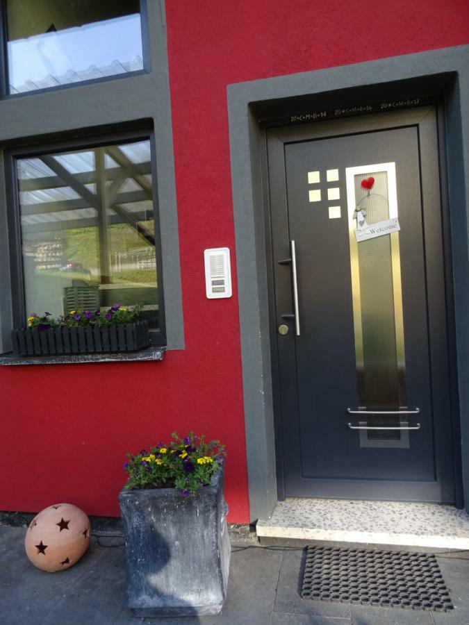 Haus Am Sonnenberg Apartment Ulmen Luaran gambar
