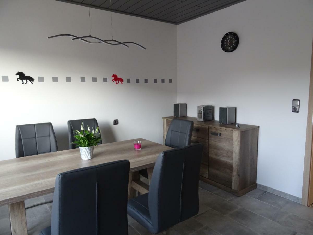 Haus Am Sonnenberg Apartment Ulmen Luaran gambar